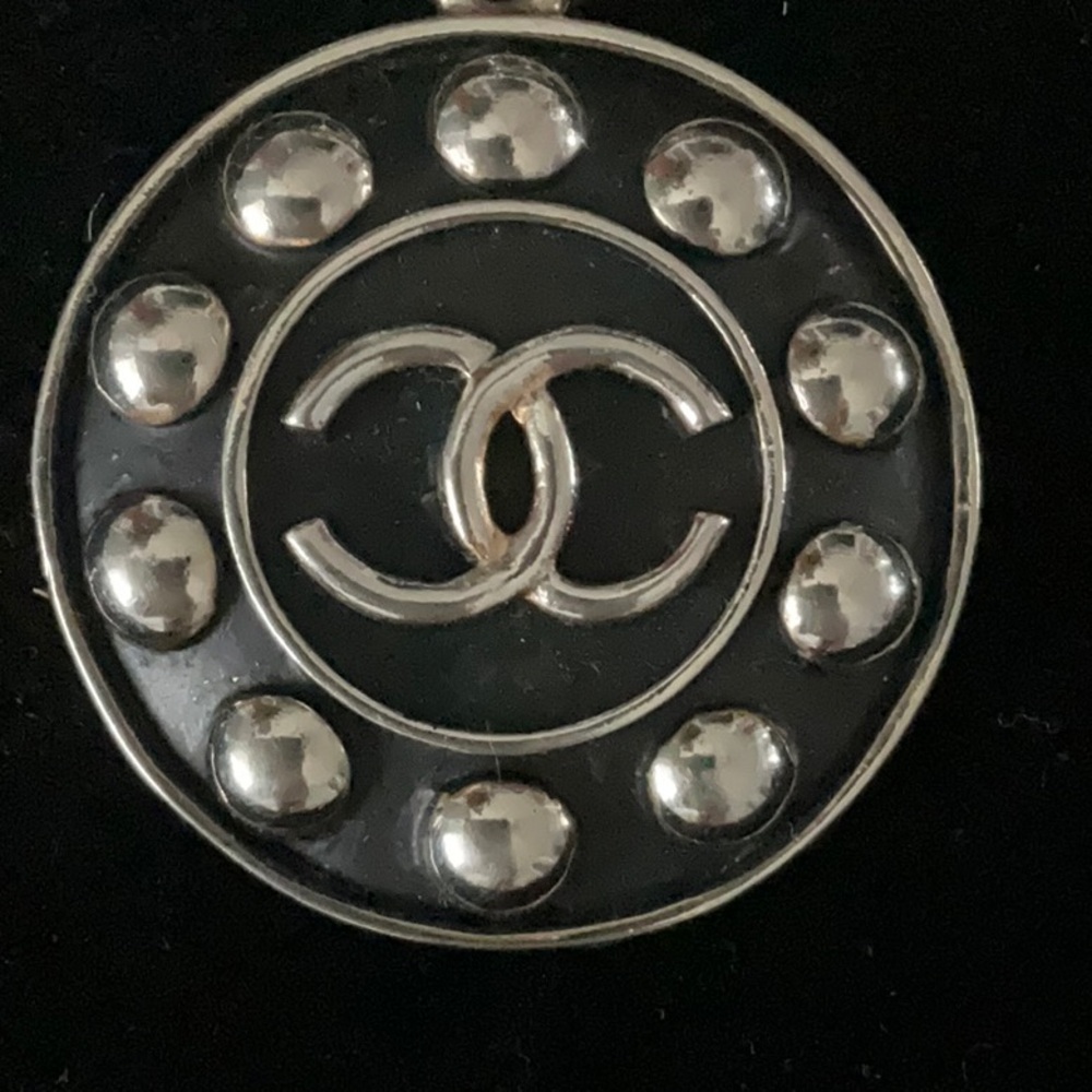 1994 Vintage CHANEL Gold Toned Byzantine CC Medallion Charm - Picture 6 of 10